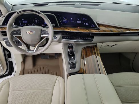 Used 2024 Cadillac Escalade Sport Platinum RWD image 14