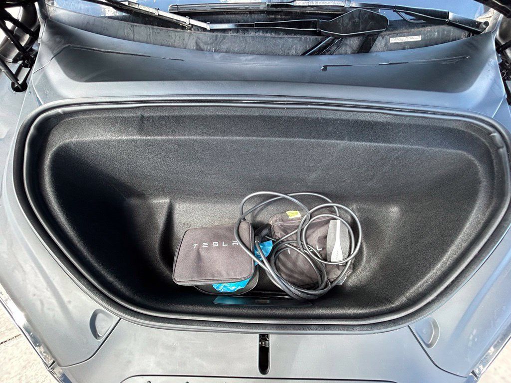 Used 2022 Tesla Model X AWD/4WD image 30