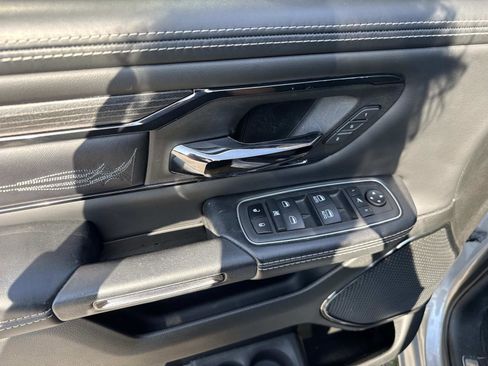 Used 2022 RAM 1500 Limited w/ Body Color Bumper Group image 17