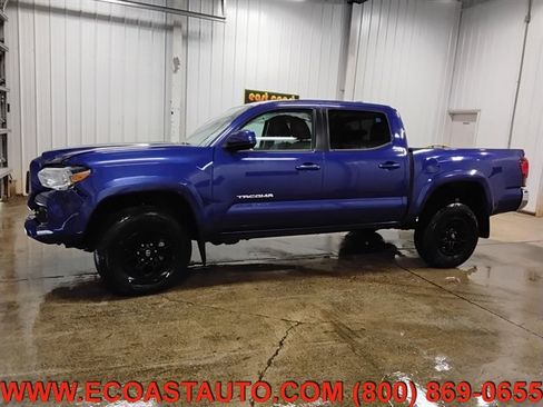 Used 2022 Toyota Tacoma SR5 image 5