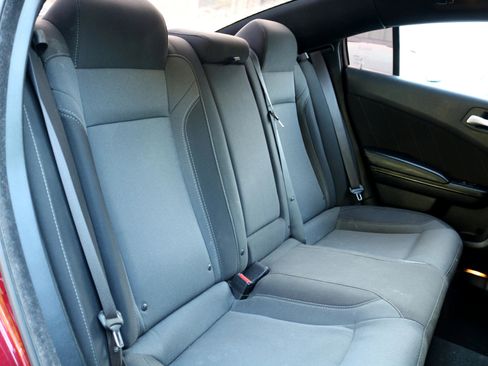 Used 2020 Dodge Charger SXT w/ Blacktop Package image 40