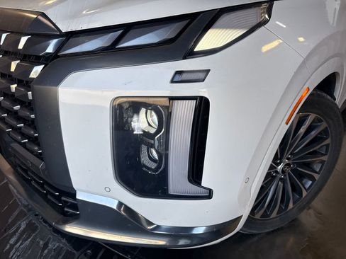 Used 2024 Hyundai Palisade Calligraphy FWD image 9