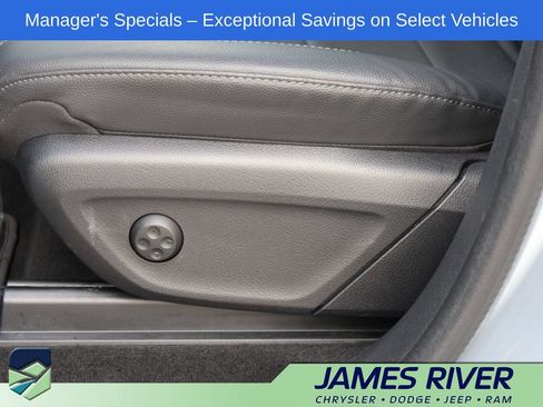 Used 2025 Mercedes-Benz GLE 350 4MATIC image 24
