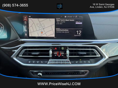 Used 2021 BMW X6 M50i w/ Executive Package image 15