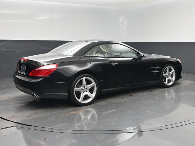 Used 2016 Mercedes-Benz SL 400 w/ Premium I Package image 3