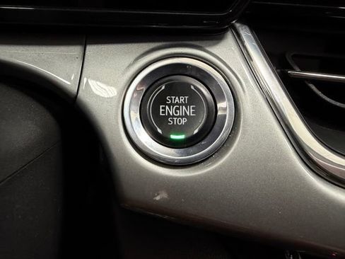 Certified 2024 Chevrolet Trax LT FWD image 14