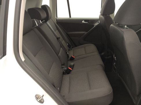 Used 2015 Volkswagen Tiguan SE AWD/4WD image 19