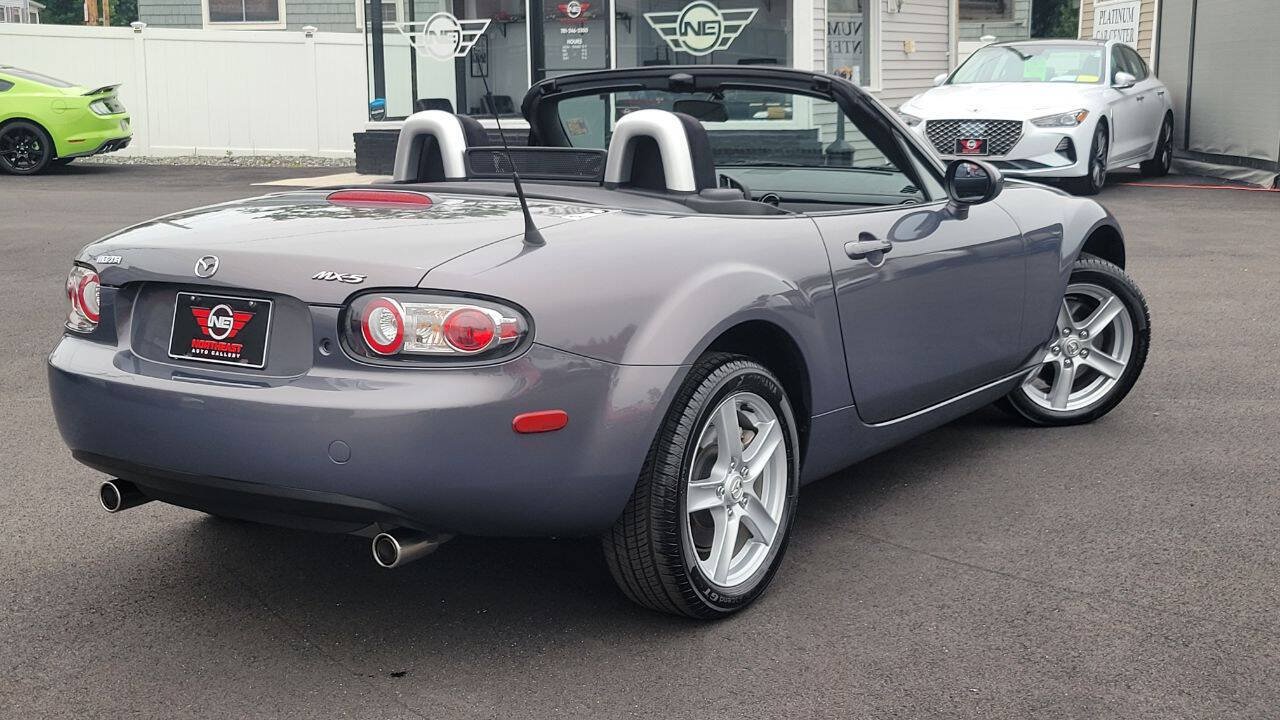 Used 2007 MAZDA MX-5 Miata Sport RWD image 10
