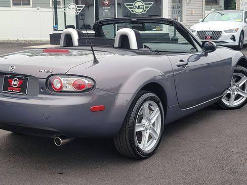 Used 2007 MAZDA MX-5 Miata Sport RWD image 10
