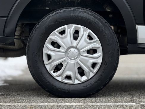 Used 2019 Ford Transit 250 130 Medium Roof w/ Exterior Upgrade Package image 38