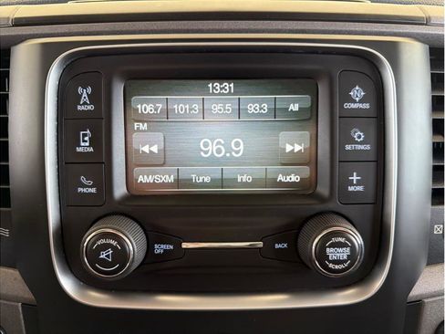 Used 2017 RAM 1500 Express AWD/4WD image 20