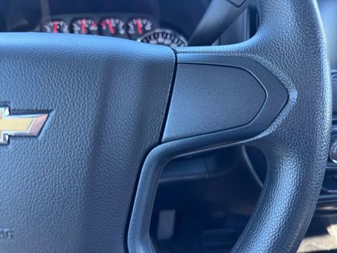 Used 2018 Chevrolet Silverado 1500 W/T w/ WT Convenience Package AWD/4WD image 12