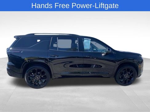 Used 2026 Chevrolet Traverse RS AWD/4WD image 11