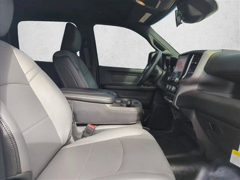 Used 2025 RAM 2500 Tradesman w/ Chrome Appearance Group image 21