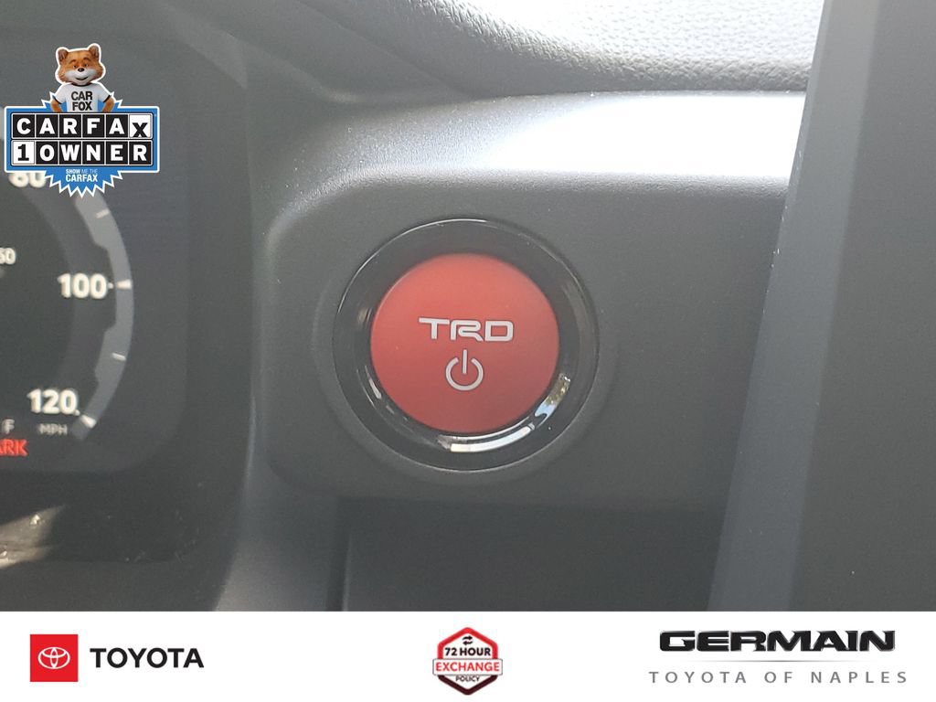 Certified 2025 Toyota 4Runner 4WD image 32