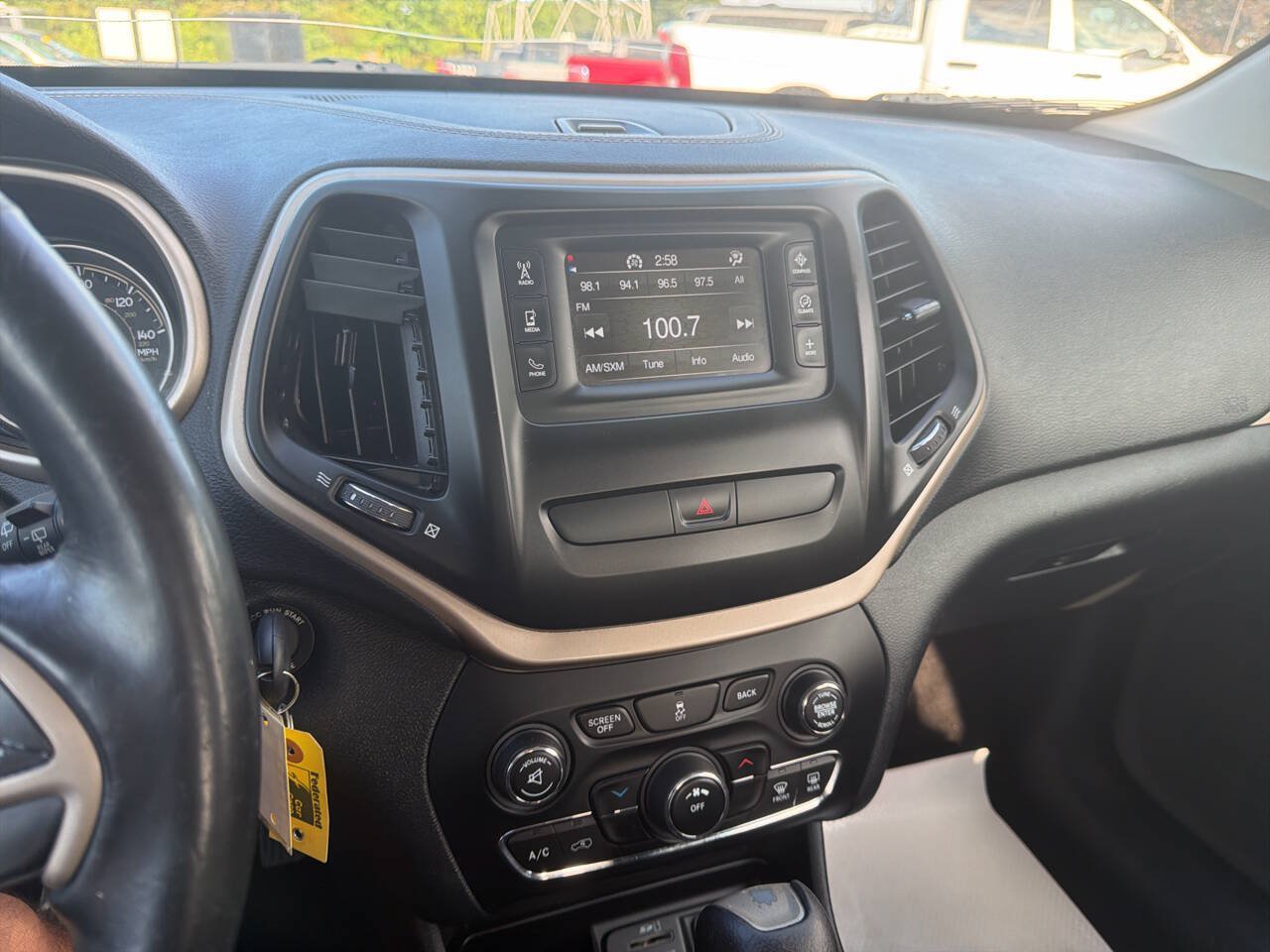 Used 2016 Jeep Cherokee Sport w/ Cold Weather Group AWD/4WD image 22