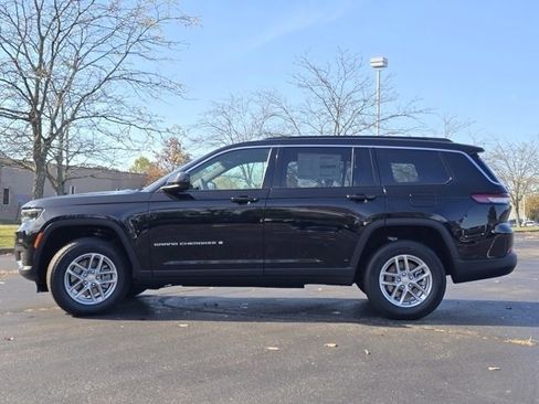 Used 2025 Jeep Grand Cherokee L Laredo w/ Luxury Tech Group I AWD/4WD image 26