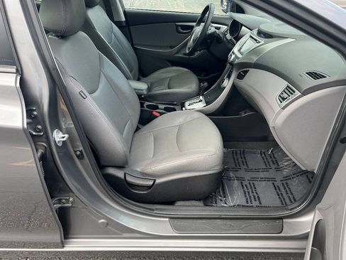 Used 2013 Hyundai Elantra Limited w/ Technology Pkg FWD image 25