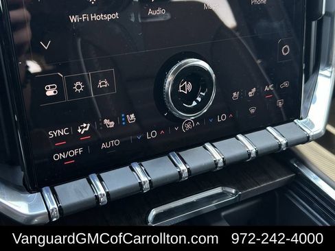 New 2026 GMC Acadia Denali Ultimate w/ LPO, Floor Liner Package AWD/4WD image 15