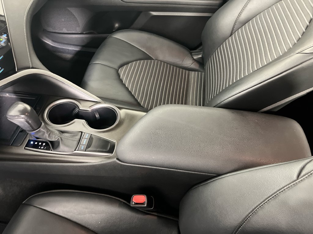 Used 2024 Toyota Camry SE w/ Convenience Package FWD image 22
