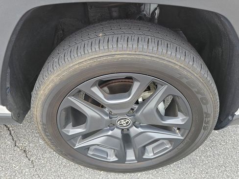 Used 2024 Toyota RAV4 Adventure image 16