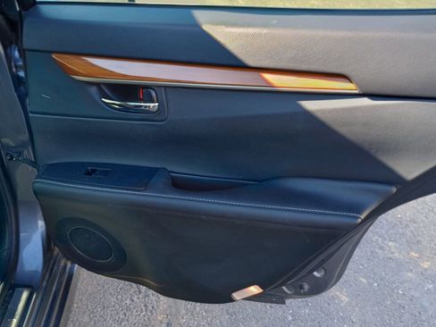 Used 2013 Lexus ES 300h image 20