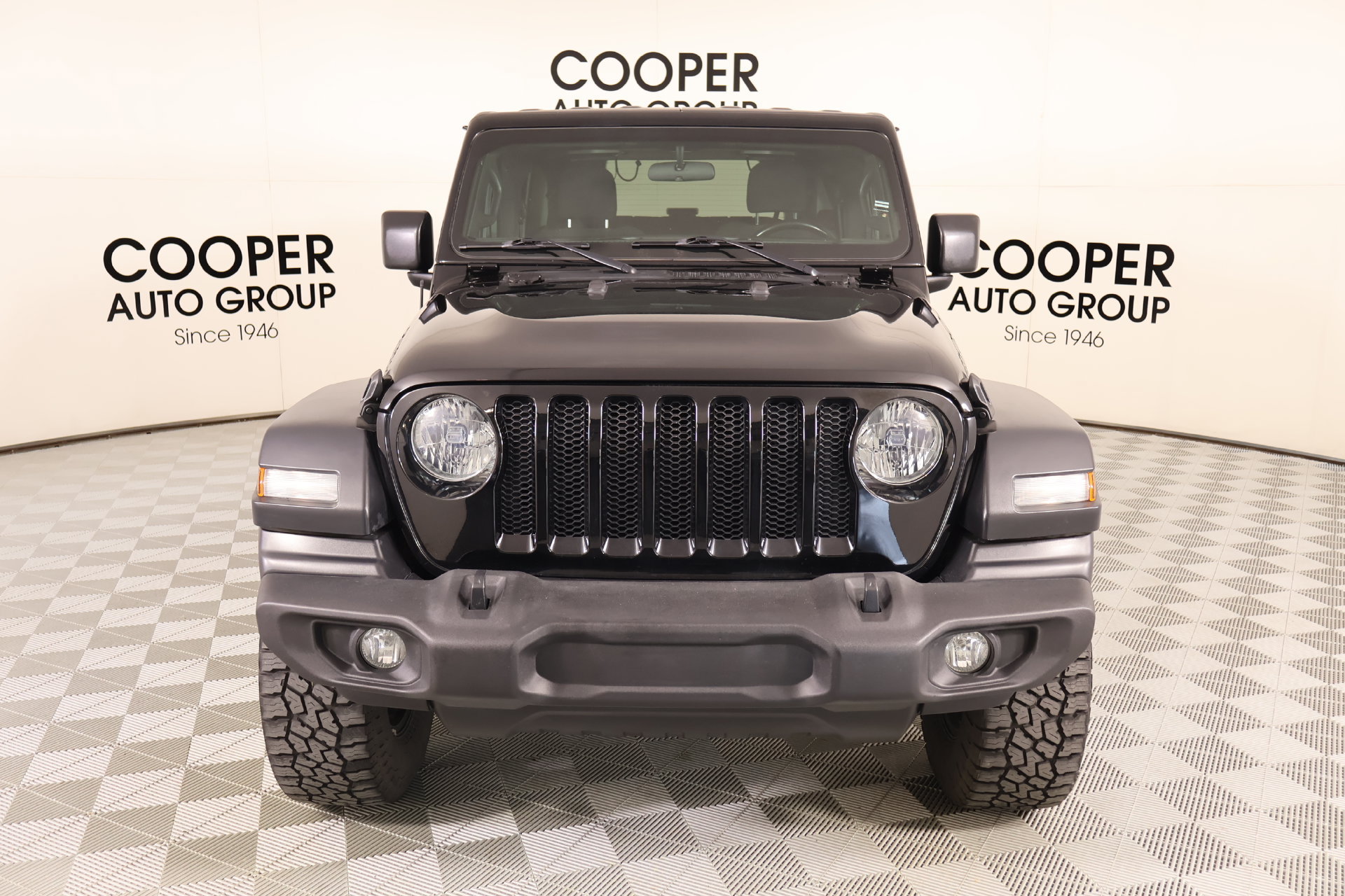 Used 2020 Jeep Wrangler Sport AWD/4WD image 8