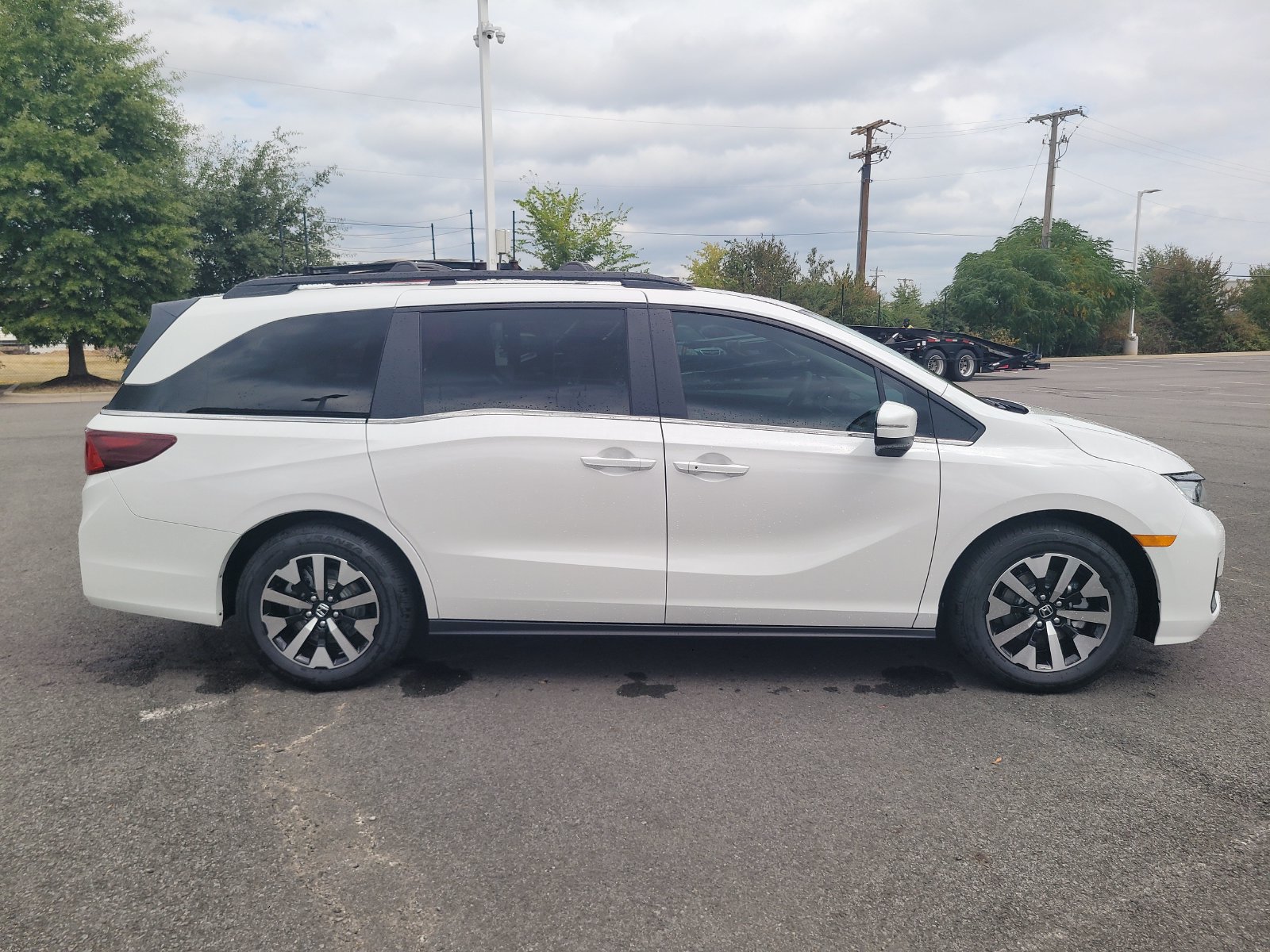 New 2027 Honda Odyssey EX-L image 2