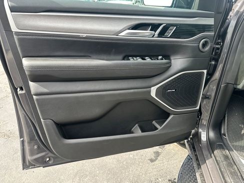 New 2026 Jeep Grand Wagoneer 4WD image 14