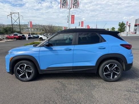Used 2023 Chevrolet TrailBlazer RS w/ Sun and Liftgate Package FWD image 5