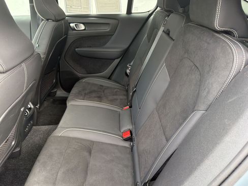Used 2023 Volvo C40 P8 Recharge Plus w/ Climate Package AWD/4WD image 23