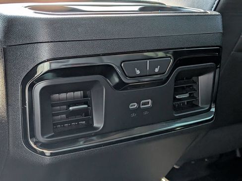 Used 2025 GMC Sierra 3500 AT4 w/ AT4 Premium Plus Package AWD/4WD image 19