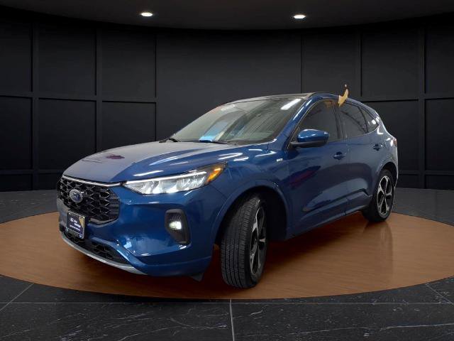 Certified 2023 Ford Escape ST-Line Select w/ Tech Pack #2 AWD/4WD image 3