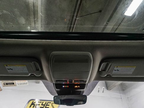 Used 2025 MAZDA CX-50 AWD 2.5 S w/ Premium Package image 13