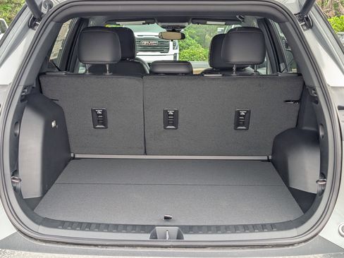 New 2026 Chevrolet Equinox ACTIV FWD image 10