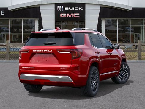 New 2026 GMC Terrain Denali w/ LPO, Floor Liner Package image 4