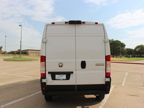 Used 2025 RAM ProMaster 2500 w/ Convenience Group FWD image 4