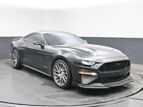 Used 2022 Ford Mustang GT RWD image 2