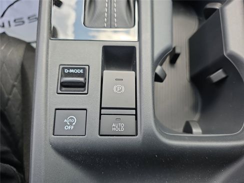 New 2026 Nissan Sentra SV w/ SV Convenience Package FWD image 29