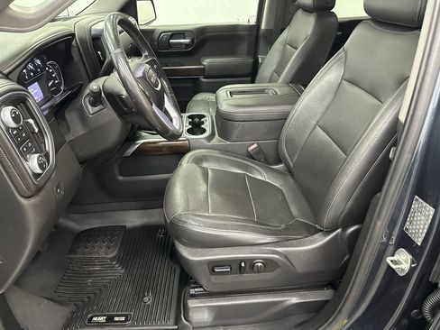 Used 2019 GMC Sierra 1500 SLT w/ SLT Premium Plus Package AWD/4WD image 9