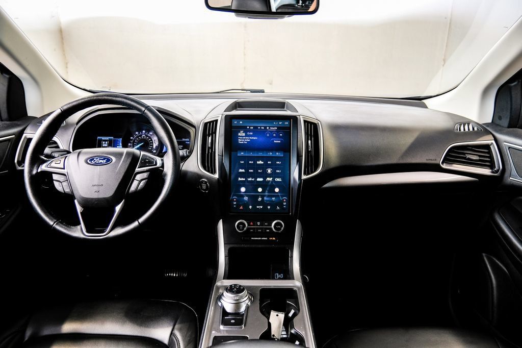 Used 2024 Ford Edge SEL w/ Convenience Package AWD/4WD image 16