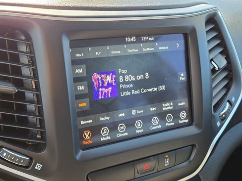 Used 2022 Jeep Cherokee Latitude Lux w/ Sun & Sound Group image 10