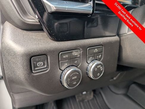 New 2026 GMC Sierra 1500 SLE image 18