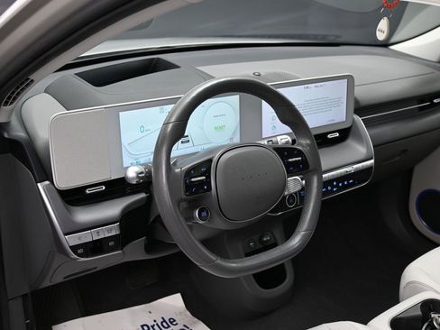 Used 2023 Hyundai Ioniq 5 Limited image 18