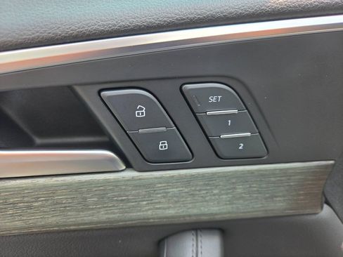 Used 2019 Audi A4 2.0T Premium Plus w/ Premium Plus Package AWD/4WD image 17