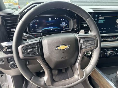 Used 2023 Chevrolet Silverado 1500 High Country image 24