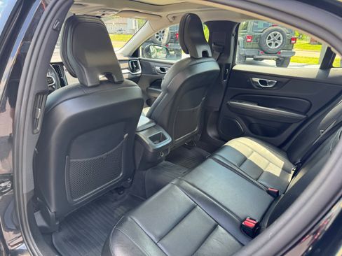 Used 2019 Volvo S60 T5 Momentum w/ Premium Package FWD image 13