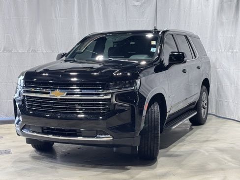 Used 2022 Chevrolet Tahoe LT w/ Luxury Package image 3