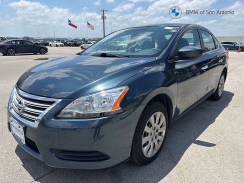 Used 2015 Nissan Sentra SV FWD image 1