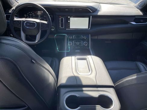 Used 2022 GMC Yukon Denali image 15